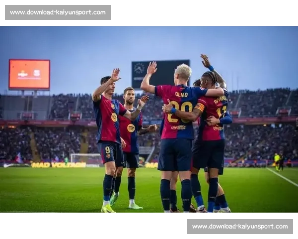 弗里克加码巴萨引援：右后卫与中锋成夏窗终极目标