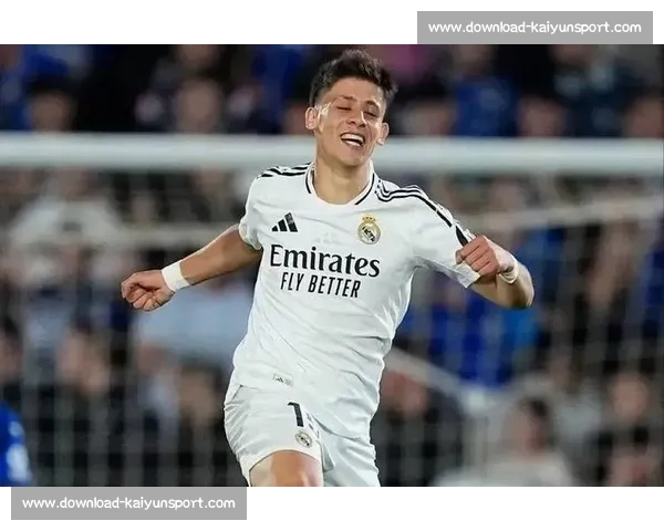 阿诺德揭秘皇马更衣室新生态：贝林在场时队友自动切换英语模式